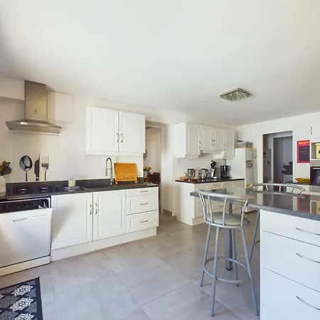 Sur Mer- Grande Maison Pour 9- 4