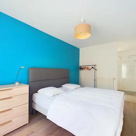 Sur Mer- Grande Maison Pour 9- 4 Ferienhaus Brem Sur Mer